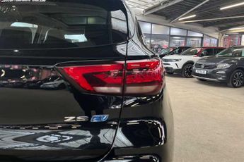 MG ZS 51.1kWh Trophy Connect SUV 5dr Electric Auto (176 ps)