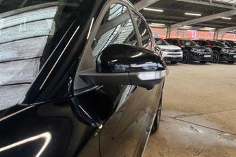 MG ZS 51.1kWh Trophy Connect SUV 5dr Electric Auto (176 ps)