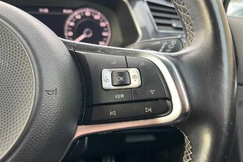 VOLKSWAGEN TIGUAN 2.0 TDI R-Line SUV 5dr Diesel DSG 4Motion Euro 6 (s/s) (150 ps)