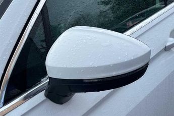 VOLKSWAGEN TIGUAN 2.0 TDI R-Line SUV 5dr Diesel DSG 4Motion Euro 6 (s/s) (150 ps)