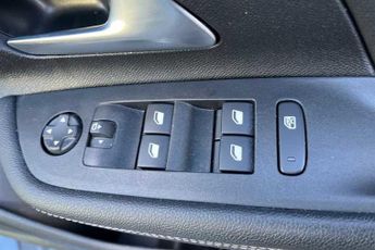 VAUXHALL MOKKA Electric 50kWh GS SUV 5dr Electric Auto (136 ps)