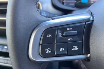 JEEP AVENGER 54kWh e-Summit SUV 5dr Electric Auto (156 ps)