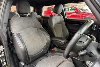 MINI ELECTRIC HATCH Cooper SE 32.6kWh Level 2 Hatchback 3dr Electric Auto (184 ps)