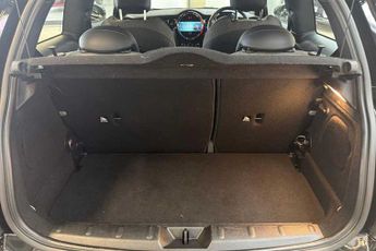 MINI ELECTRIC HATCH Cooper SE 32.6kWh Level 2 Hatchback 3dr Electric Auto (184 ps)