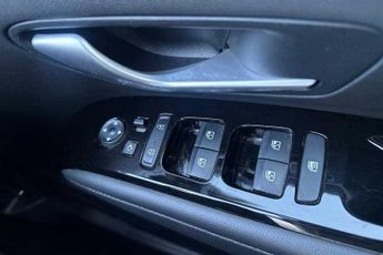 HYUNDAI TUCSON 1.6 h T-GDi 13.8kWh Ultimate SUV 5dr Petrol Plug-in Hybrid Auto 