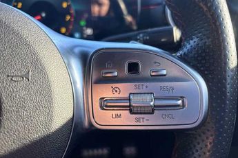 MERCEDES-BENZ A CLASS 2.0 A250 AMG Line Hatchback 5dr Petrol 7G-DCT Euro 6 (s/s) (224 