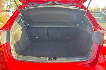 MERCEDES-BENZ A CLASS 2.0 A250 AMG Line Hatchback 5dr Petrol 7G-DCT Euro 6 (s/s) (224 