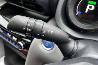 Toyota Yaris Cross 1.5 VVT-h (116 PS) Icon 5 Door Petrol Hybrid SUV Automatic *** 1