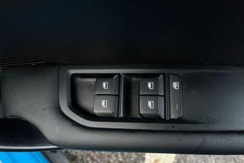 MG MG4 EV 51kWh SE Hatchback 5dr Electric Auto (170 ps)