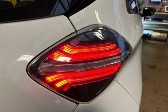 Renault ZOE R110 52kWh Iconic Hatchback 5dr Electric Auto (i, Rapid Charge) 