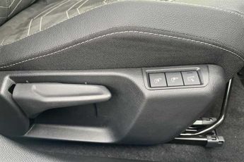 VAUXHALL Corsa Electric 50kWh Ultimate Hatchback 5dr Electric Auto (136 ps)