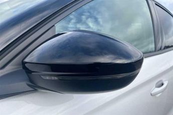 VAUXHALL Corsa Electric 50kWh Ultimate Hatchback 5dr Electric Auto (136 ps)