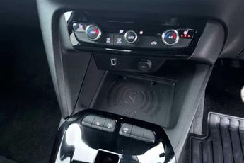 VAUXHALL Corsa Electric 50kWh Ultimate Hatchback 5dr Electric Auto (136 ps)