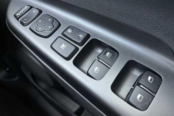 HYUNDAI KONA 64kWh Premium SUV 5dr Electric Auto (10.5kW Charger) (204 ps)