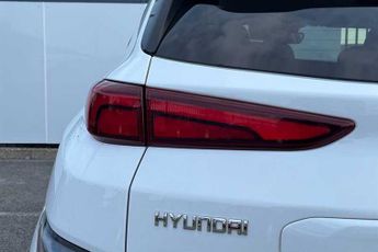 HYUNDAI KONA 64kWh Premium SUV 5dr Electric Auto (10.5kW Charger) (204 ps)