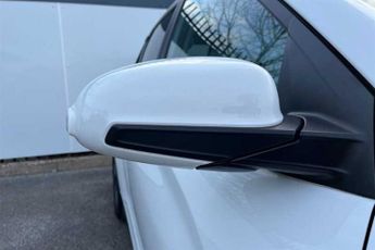 HYUNDAI KONA 64kWh Premium SUV 5dr Electric Auto (10.5kW Charger) (204 ps)