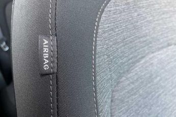 HYUNDAI KONA 64kWh Premium SUV 5dr Electric Auto (10.5kW Charger) (204 ps)