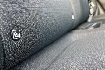 HYUNDAI KONA 64kWh Premium SUV 5dr Electric Auto (10.5kW Charger) (204 ps)