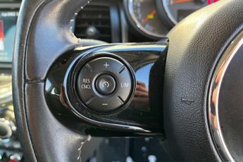 MINI HATCH 1.5 Cooper Exclusive Hatchback 5dr Petrol Steptronic Euro 6 (s/s
