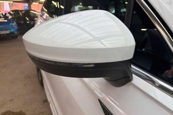 VOLKSWAGEN TIGUAN 1.5 TSI R-Line SUV 5dr Petrol DSG Euro 6 (s/s) (150 ps)