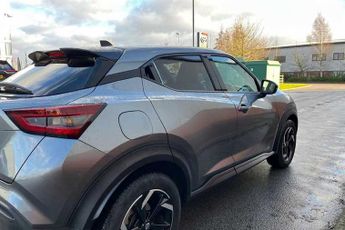 Nissan Juke 1.0 DIG-T N-Connecta SUV 5dr Petrol DCT Auto Euro 6 (s/s) (114 p