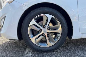 HYUNDAI i30 1.6 SE Hatchback 5dr Petrol Auto Euro 6 (120 ps)