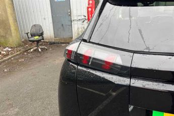 PEUGEOT E-2008 50kWh GT Premium SUV 5dr Electric Auto (136 ps)