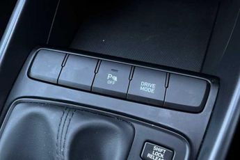 HYUNDAI i20 1.0 T-GDi MHEV SE Connect Hatchback 5dr Petrol Hybrid DCT Euro 6