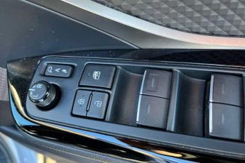 TOYOTA C-HR 1.8 VVT-h Excel SUV 5dr Petrol Hybrid CVT Euro 6 (s/s) (122 ps)