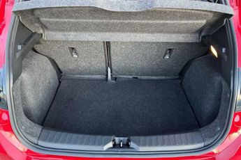 NISSAN MICRA 1.0 IG-T Tekna Hatchback 5dr Petrol XTRON Euro 6 (s/s) (92 ps)