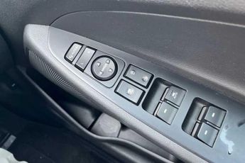 HYUNDAI TUCSON 1.6 T-GDi GO! SE SUV 5dr Petrol DCT Euro 6 (177 ps)