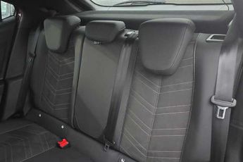 VAUXHALL MOKKA Electric 50kWh Ultimate SUV 5dr Electric Auto (136 ps)