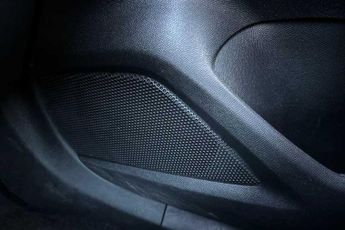 VAUXHALL MOKKA Electric 50kWh Ultimate SUV 5dr Electric Auto (136 ps)