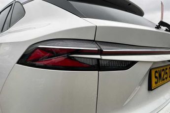 MG HS 1.5 T-GDI Trophy SUV 5dr Petrol DCT Euro 6 (s/s) (169 ps)