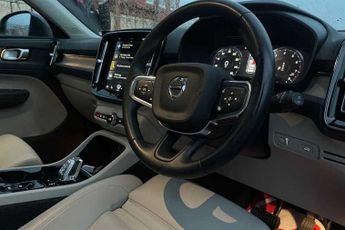 VOLVO XC40 1.5 T3 Inscription Pro SUV 5dr Petrol Auto Euro 6 (s/s) (163 ps)