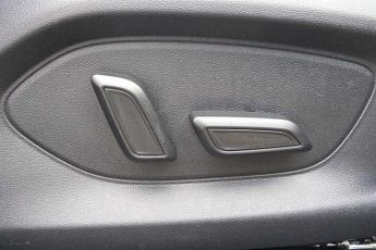 MG MG4 64kWh Trophy Long Range Hatchback 5dr Electric Auto (203 ps)