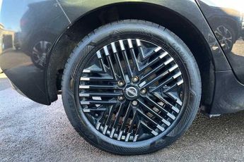 NISSAN LEAF 39kWh N-Connecta Hatchback 5dr Electric Auto (150 ps)