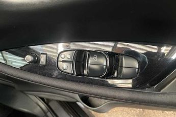 NISSAN LEAF 39kWh N-Connecta Hatchback 5dr Electric Auto (150 ps)