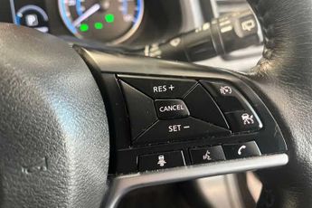 NISSAN LEAF 39kWh N-Connecta Hatchback 5dr Electric Auto (150 ps)