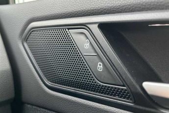 VOLKSWAGEN TIGUAN 1.5 TSI R-Line SUV 5dr Petrol DSG Euro 6 (s/s) (150 ps)