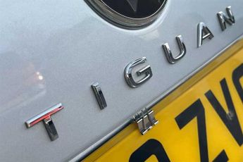 VOLKSWAGEN TIGUAN 2.0 TDI R-Line SUV 5dr Diesel DSG Euro 6 (s/s) (150 ps)