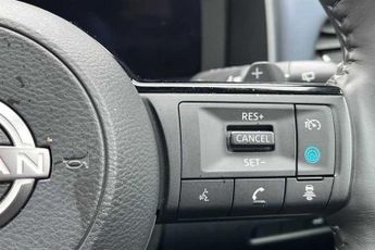 NISSAN QASHQAI 1.3 DIG-T MHEV Tekna SUV 5dr Petrol Hybrid XTRON Euro 6 (s/s) (1