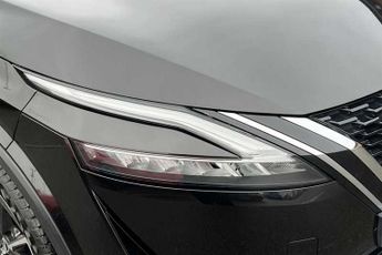 NISSAN QASHQAI 1.3 DIG-T MHEV Tekna SUV 5dr Petrol Hybrid XTRON Euro 6 (s/s) (1