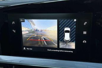 VAUXHALL MOKKA Electric 50kWh Design SUV 5dr Electric Auto (136 ps)
