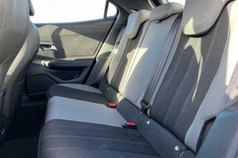 VAUXHALL MOKKA Electric 50kWh Design SUV 5dr Electric Auto (136 ps)