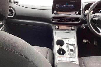 Hyundai KONA 64kWh Premium SUV 5dr Electric Auto (10.5kW Charger) (204 ps)