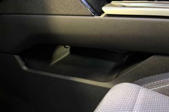 Vauxhall Grandland 1.2 GS SUV 5dr Petrol Hybrid e-DCT Euro 6 (s/s) (136 ps)