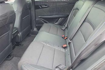 MG MG4 64kWh Trophy Long Range Hatchback 5dr Electric Auto (203 ps)