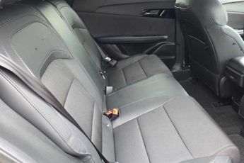 MG MG4 64kWh Trophy Long Range Hatchback 5dr Electric Auto (203 ps)