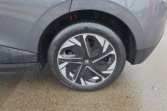 MG MG4 64kWh Trophy Long Range Hatchback 5dr Electric Auto (203 ps)